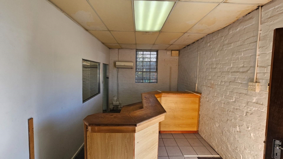 To Let commercial Property for Rent in Parow East Western Cape